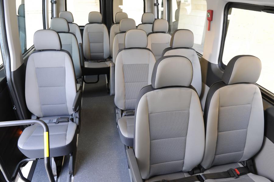  Hyundai H350 Minibus 2015 года  (фото 5 из 14)